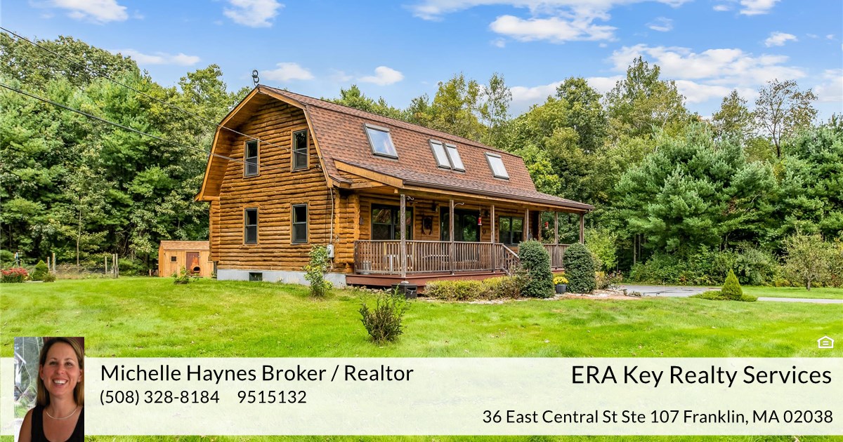 48 Taft St, Upton, MA 01568